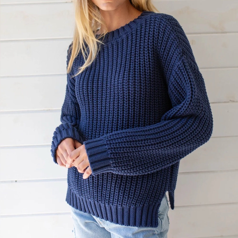 Beautiful MAREA Navy Beach Sweater XS